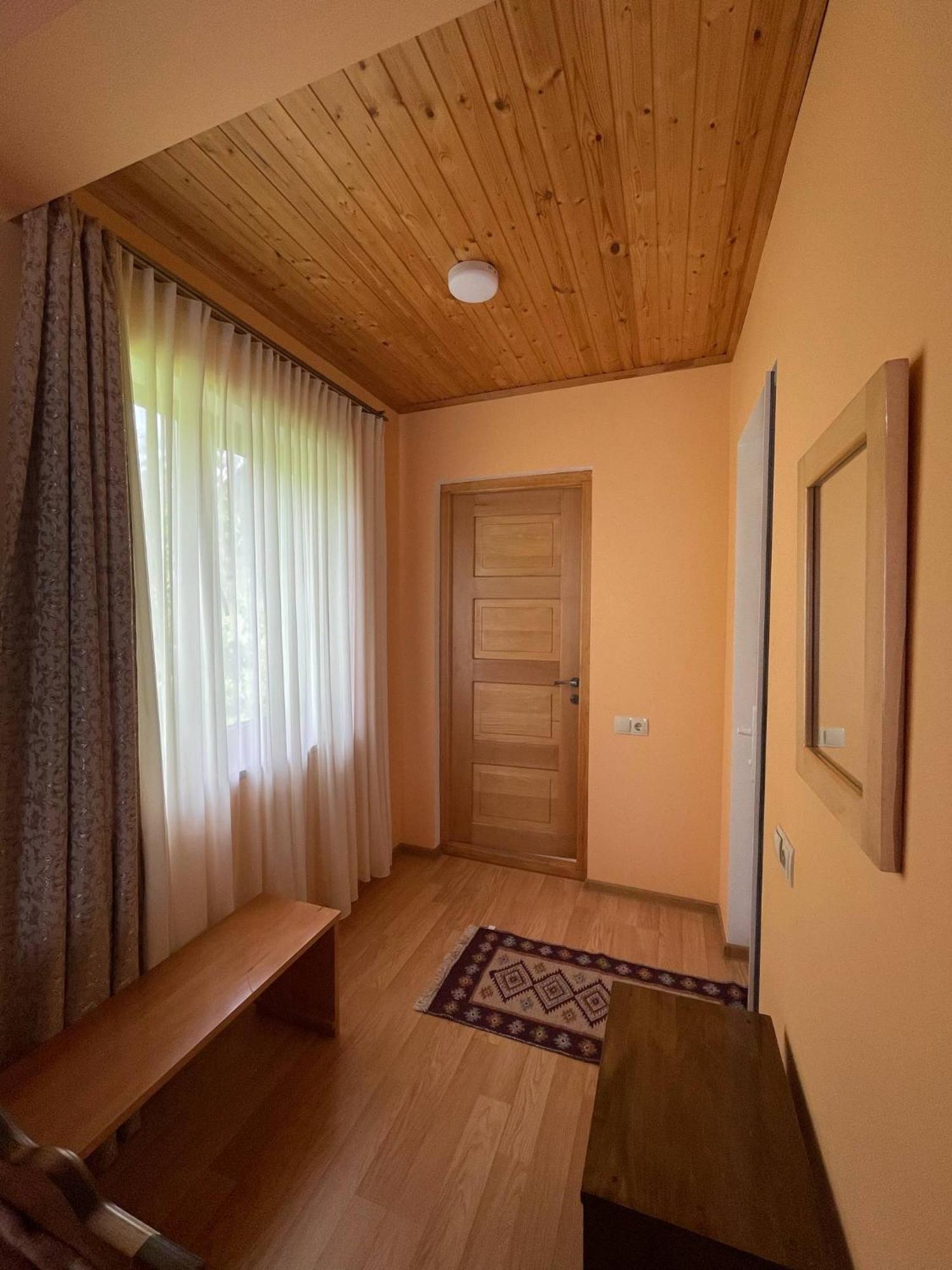 Guest House Victor Zhabeshi Exterior photo