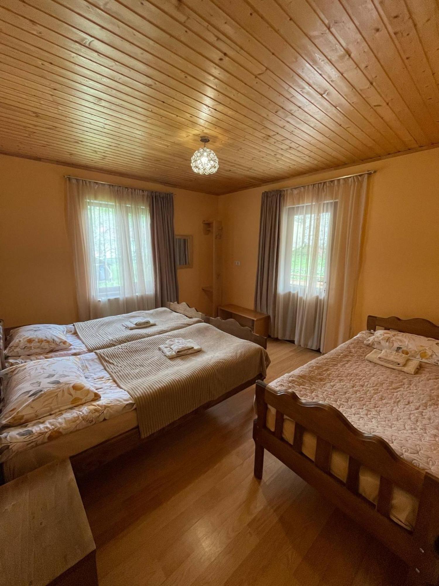 Guest House Victor Zhabeshi Exterior photo